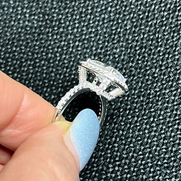 NWT Adriana Orsini 4 Carat Cubic zirconia Crystal Ring 7 - Picture 9 of 10